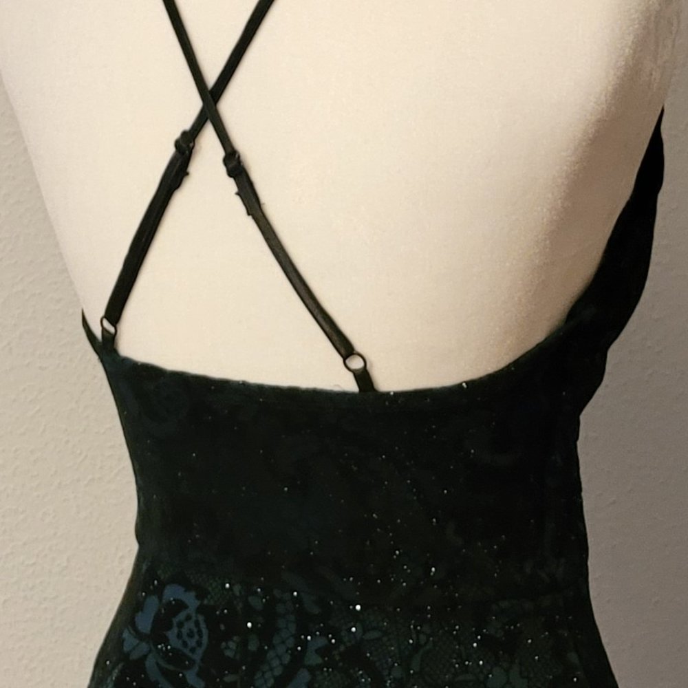 Glitter Brocade Cocktail Halter Party Dress in Deep Green and Black Lace - Picture 8 of 11